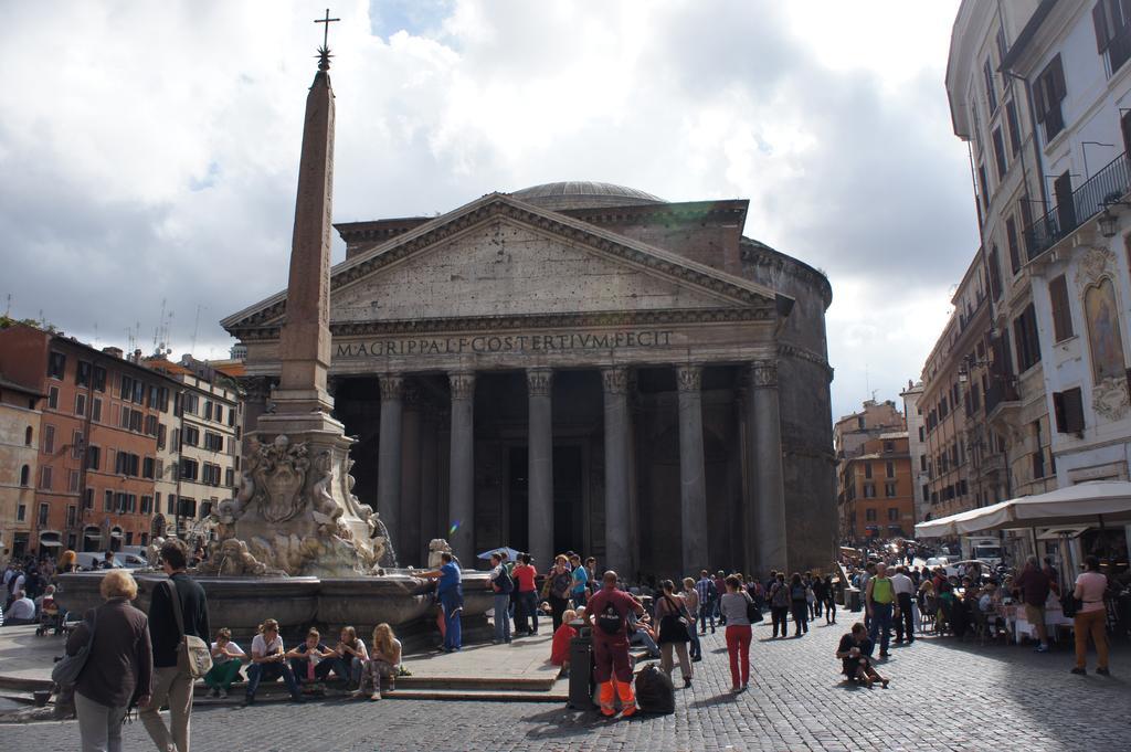 Navona Rom